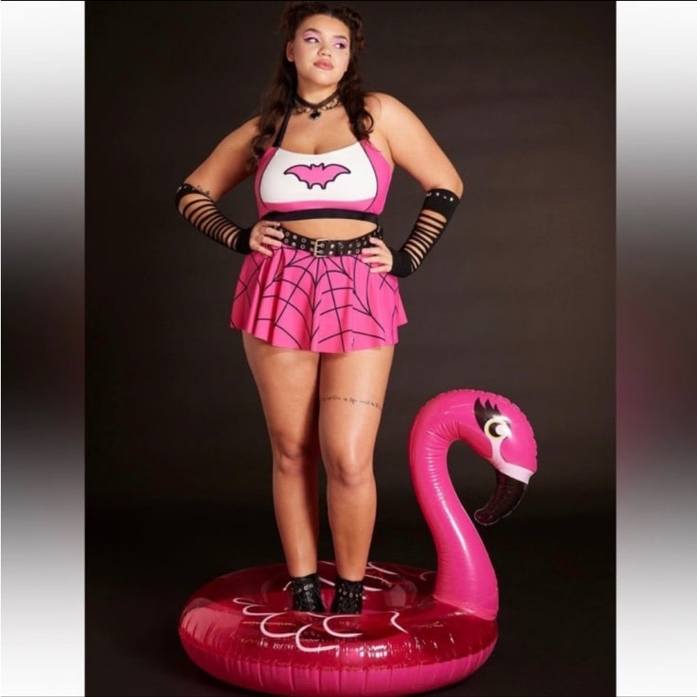 ☠️NWTS MONSTER HIGH Draculaura Plus 3X Swim Top Bikini Halter Swim Suit Top - Picture 3 of 5